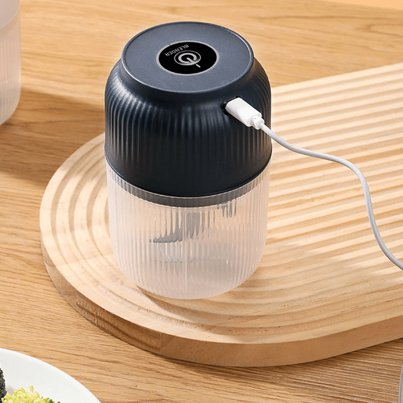🔥 50K+ Sold | ✨ Mini Electric Food Chopper – One-Press Garlic & Veggie Prep！ 🍳🥕🧄