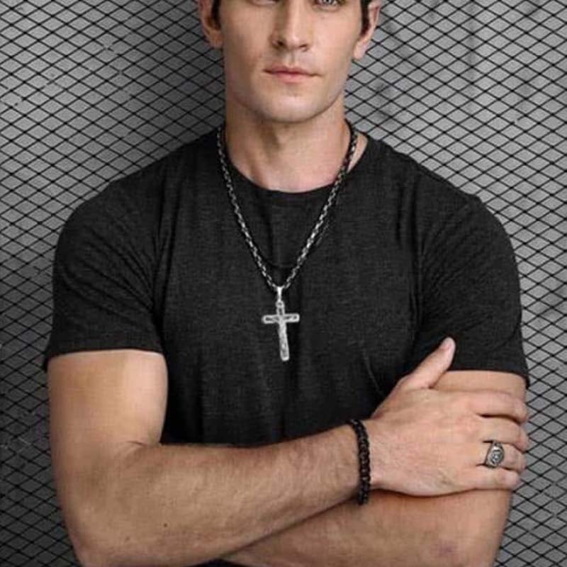 📢📢40% OFF !! ⏰Men's Minimalist Faith Cross Necklace