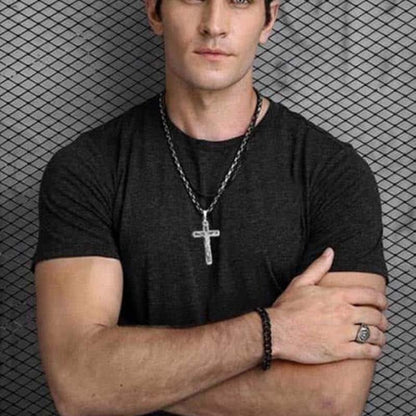 📢📢40% OFF !! ⏰Men's Minimalist Faith Cross Necklace