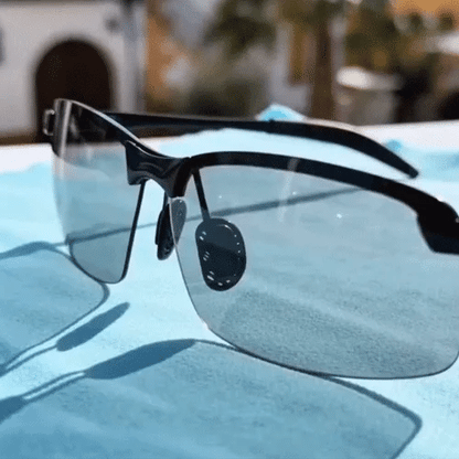 🕶️Photochromic Sunglasses with Anti-glare Polarized Lens🌞