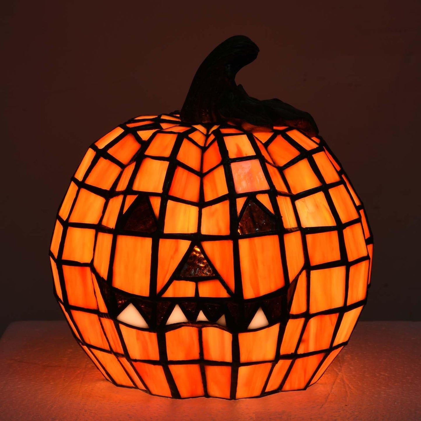 A Warm Vintage Pumpkin Glow For Your Halloween Home