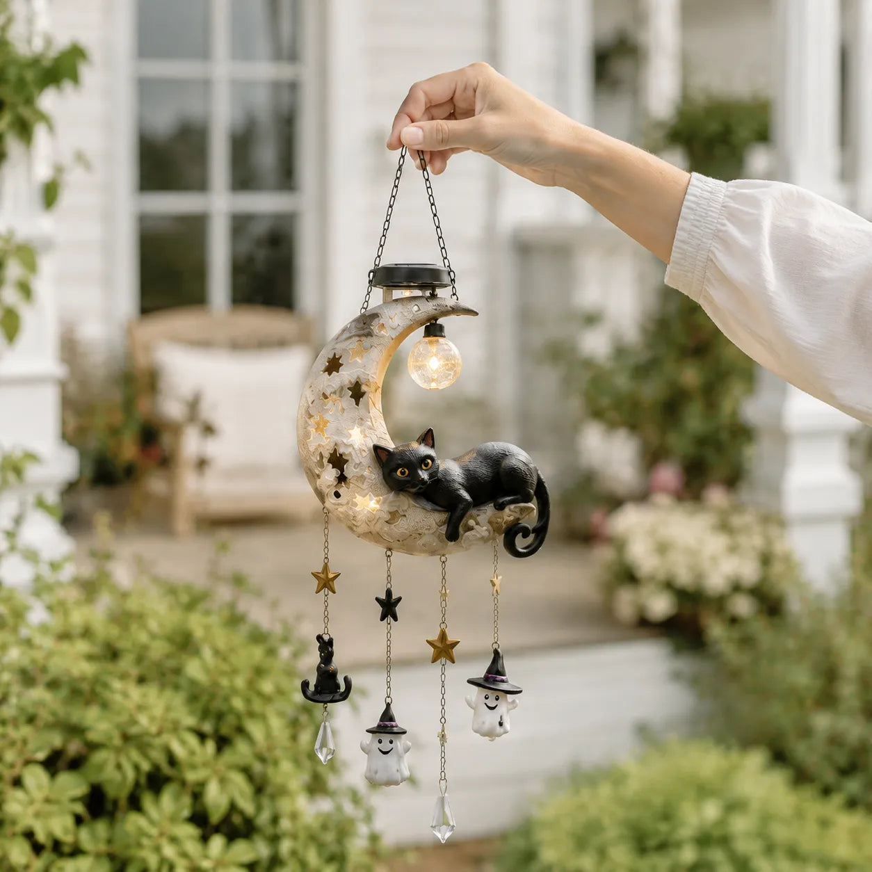 🌙 Every Breeze Carries a Little Halloween Magic——Solar Hanging Lantern for Outdoor Halloween Décor