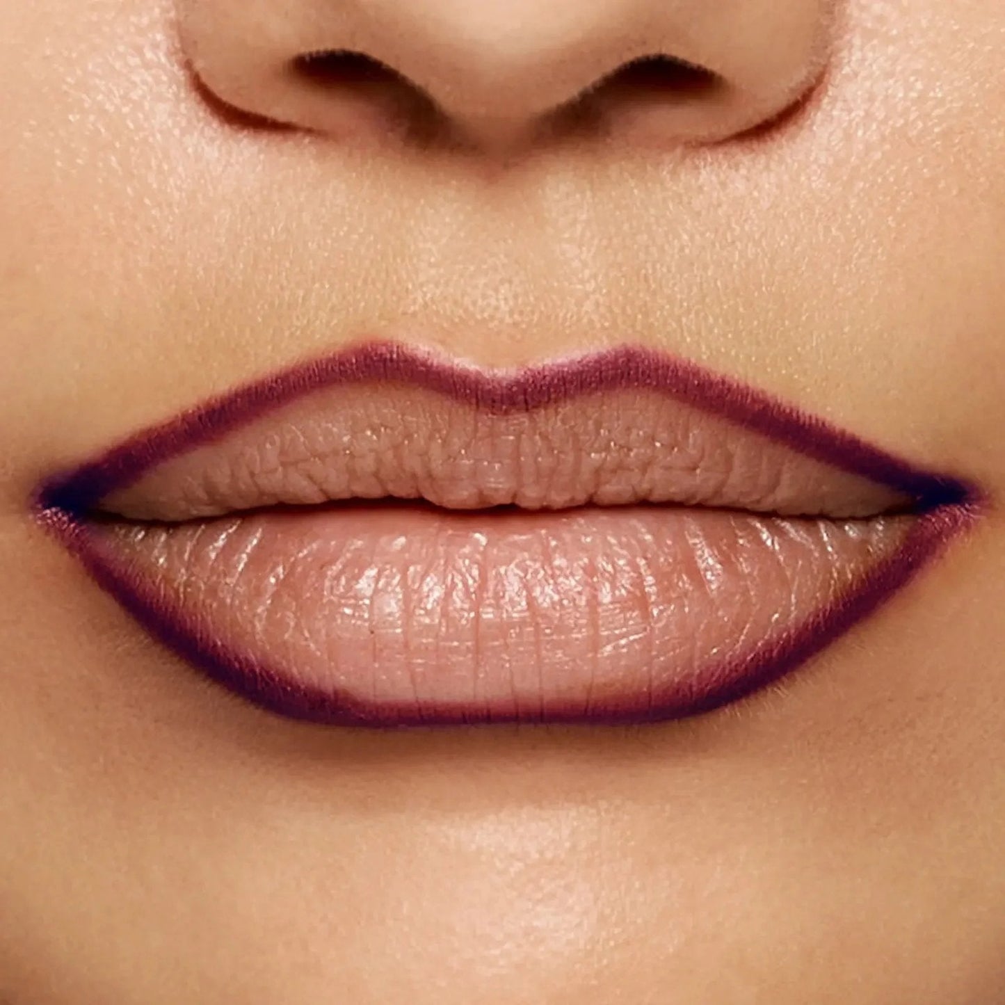 Easy Glide Lip Liner — Creamy, Blendable Color with Smooth Application