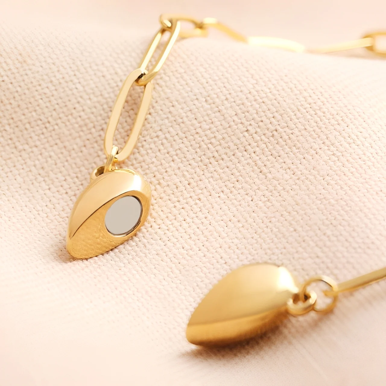 Magnet Heart Necklace